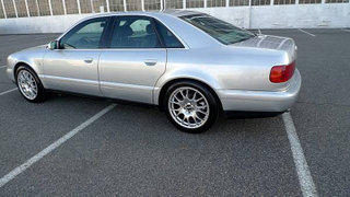 Illustration for article titled For $9,900, How About This 2001 Audi S8 Six Speed?